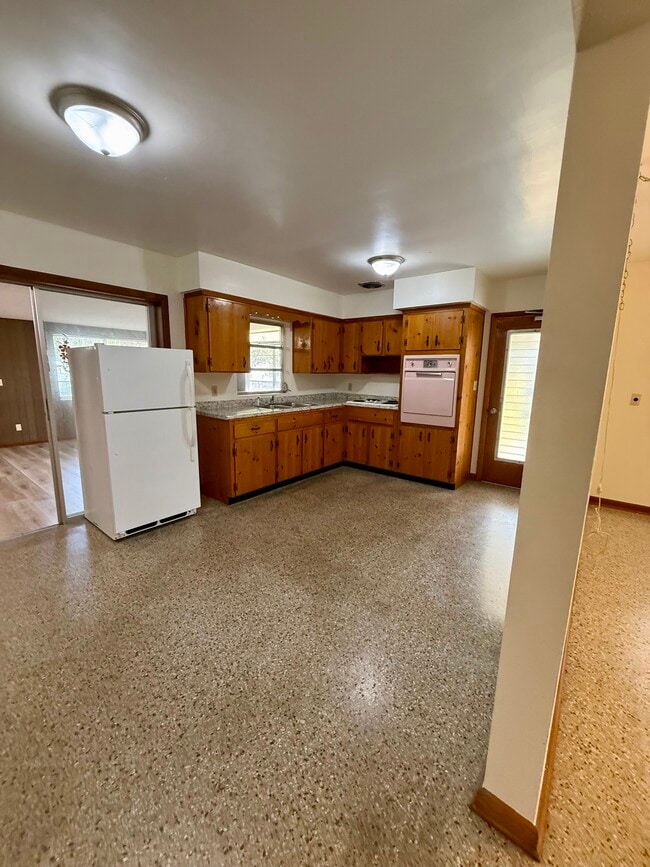 Photo - 1330 Morningside St