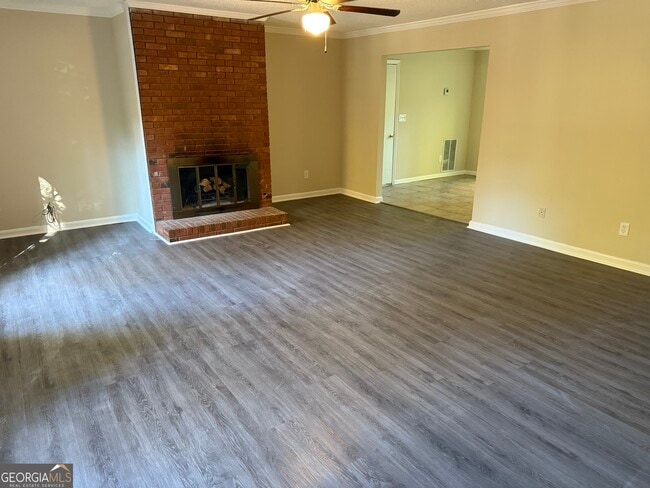 Photo - 888 Timbercrest Ct