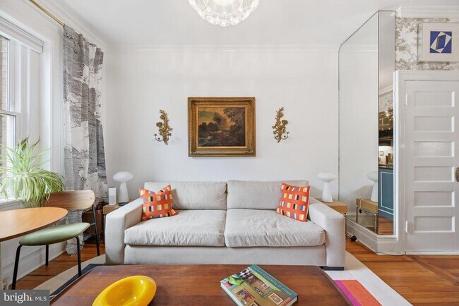 2122 California St NW Unit 258