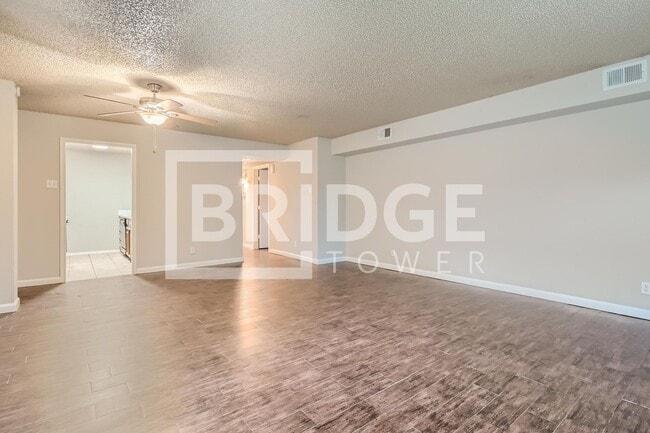 Photo - 806 Prairie Creek Dr