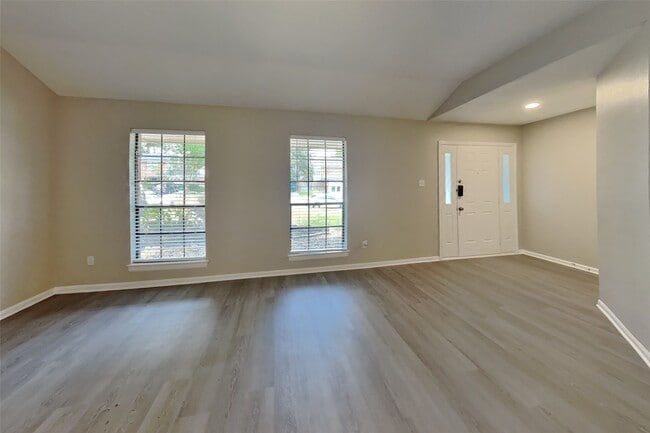 Photo - 3418 Creek Manor Dr