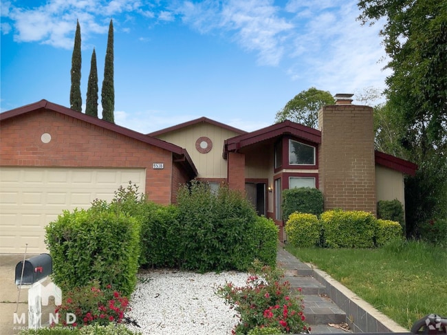 Building Photo - 9536 Mirandy Dr Rental