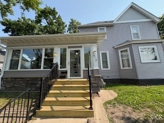 Building Photo - 410 W 4th St Rental