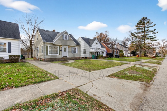 Photo - 19410 Nitra Ave