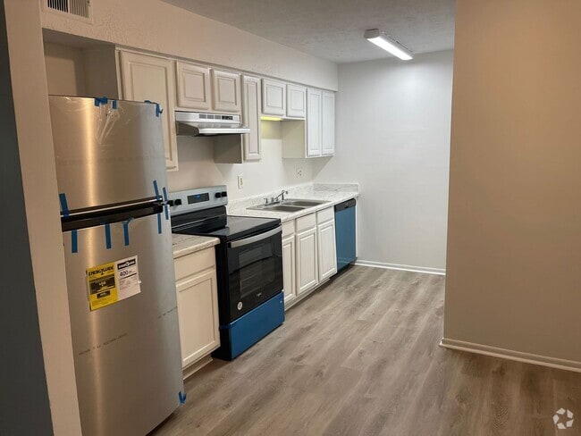 Building Photo - Modern 2-Bed, 1-Bath Oasis with Central Ai... Unit P-G3 Rental