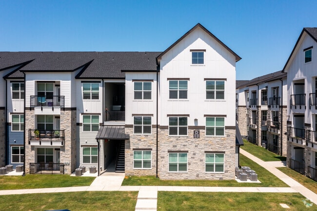 Photo - Southgate Apartments