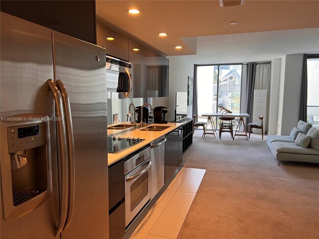 Photo - 31 SE 5th St