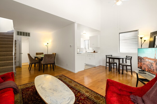 Photo - 8572 Wonderland Ave