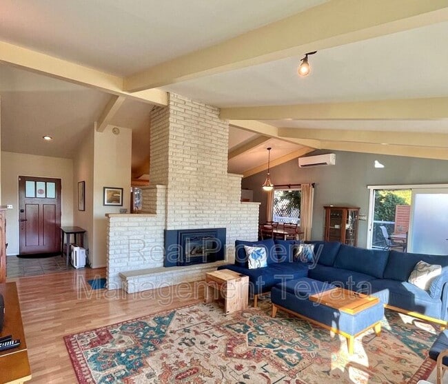 Photo - 129 E Wiser Lake Rd