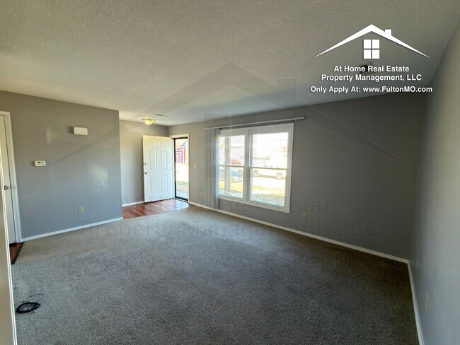 Photo - 1904 Springdale Ct