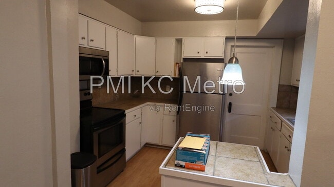 Photo - 5331 Charlotte St Unit B