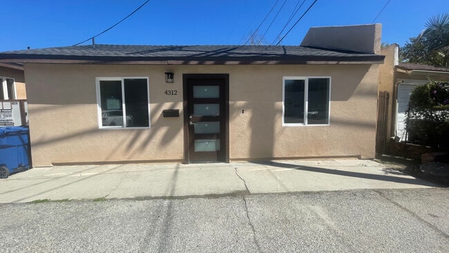Photo - 4314 Allott Ave Unit 4312