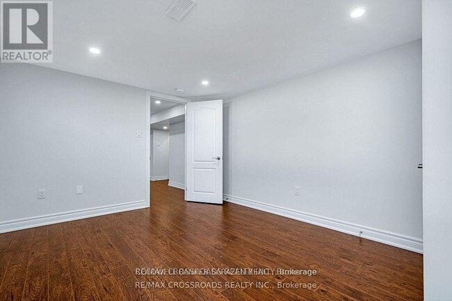 Photo - 2095 Haig Dr