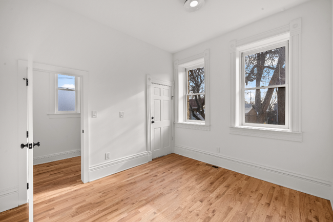 Building Photo - 1444 Stuart St Rental