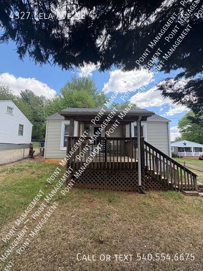 Building Photo - 4327 Lela Ave NE