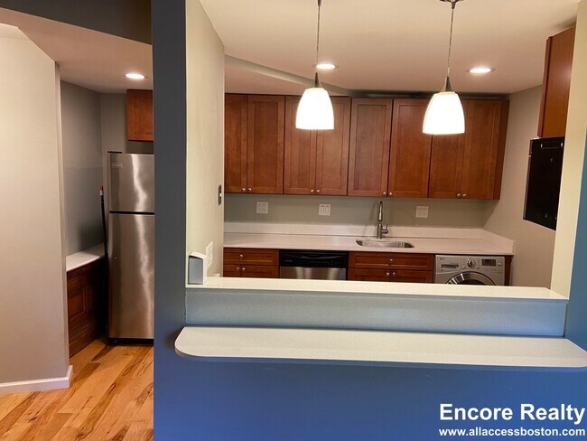25 Bow St Unit 17 - 35