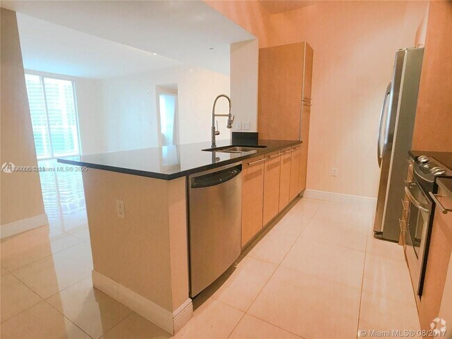 Building Photo - 951 Brickell Ave Unit 2405 Rental