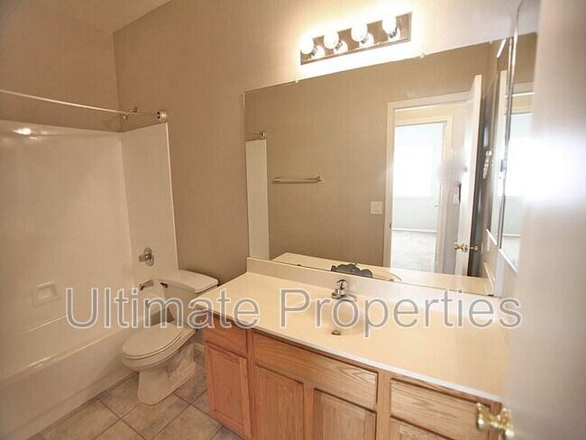 Photo - 11808 W Cambridge Ave