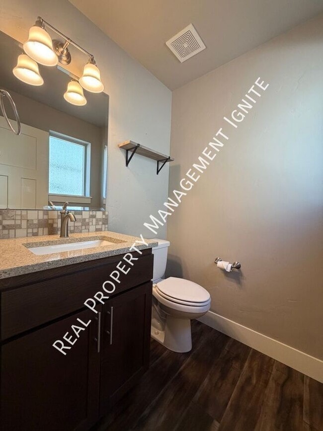 Photo - 20531 SE Stanford Pl