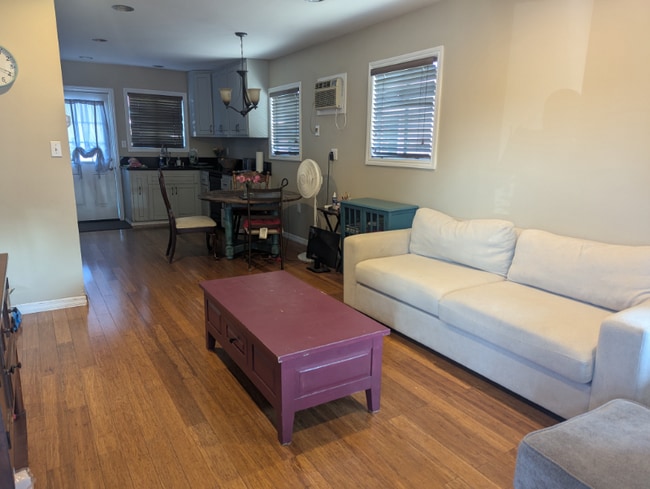 Photo - 518 S Kern Ave