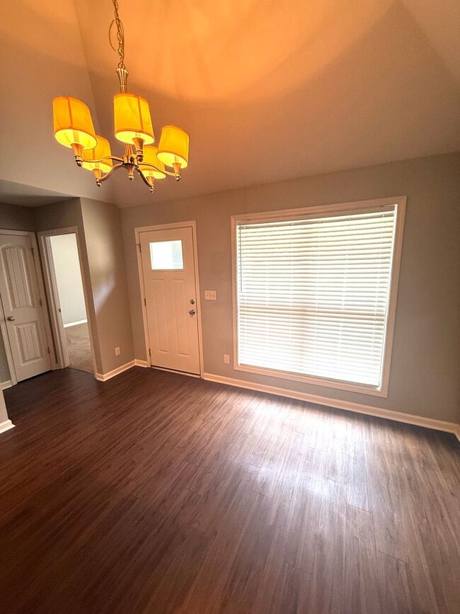 Photo - ** 3 Bed 2 Bath located in Burbank Crossing ** Call 334-366-9198 to schedule a self tour