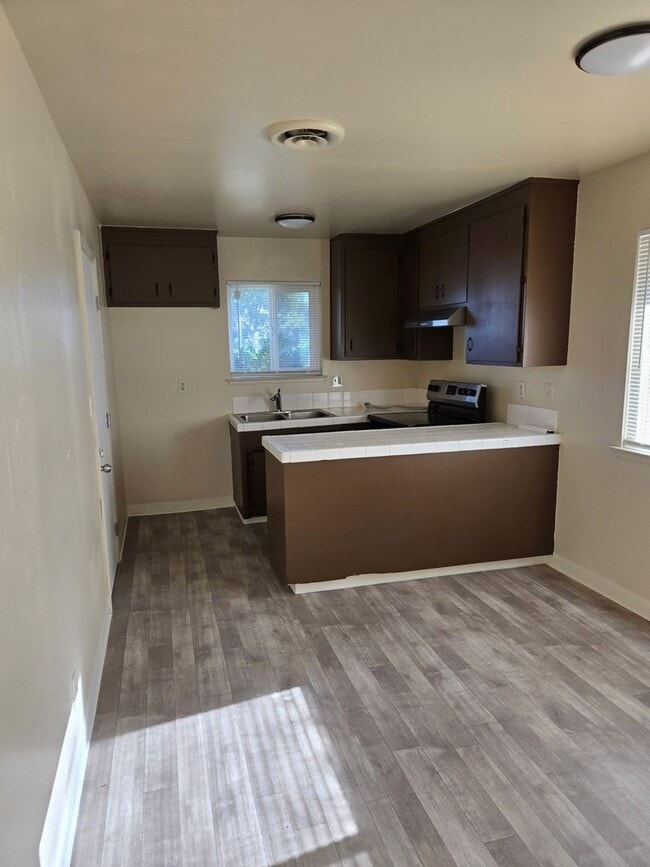 7900 Loucreta Dr Unidad 7902 Loucreta Drive