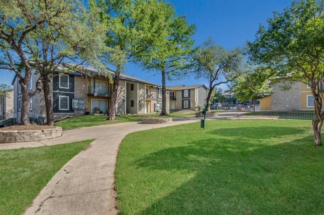 Pearl Park Apartments