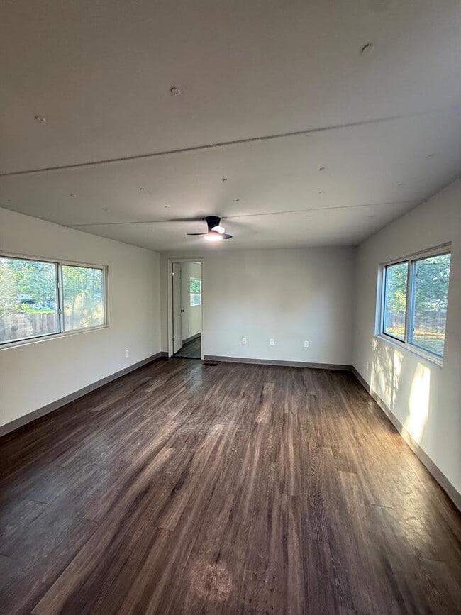 Photo - 20604 Delorio St