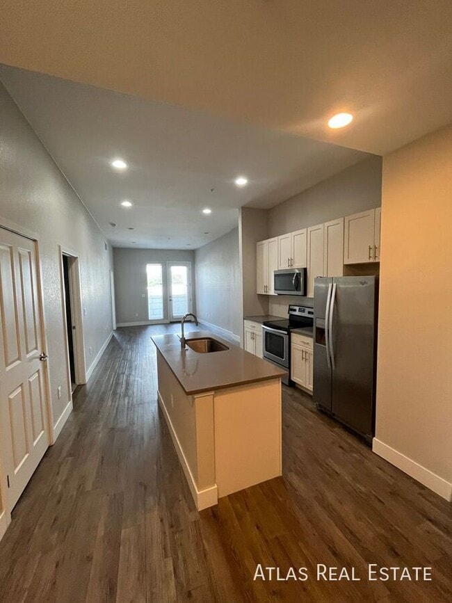 Building Photo - 2905 W 25th Ave Unit 309 Rental