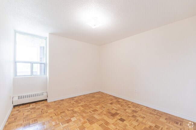 2BR, 1BA - 950SF - Bedroom