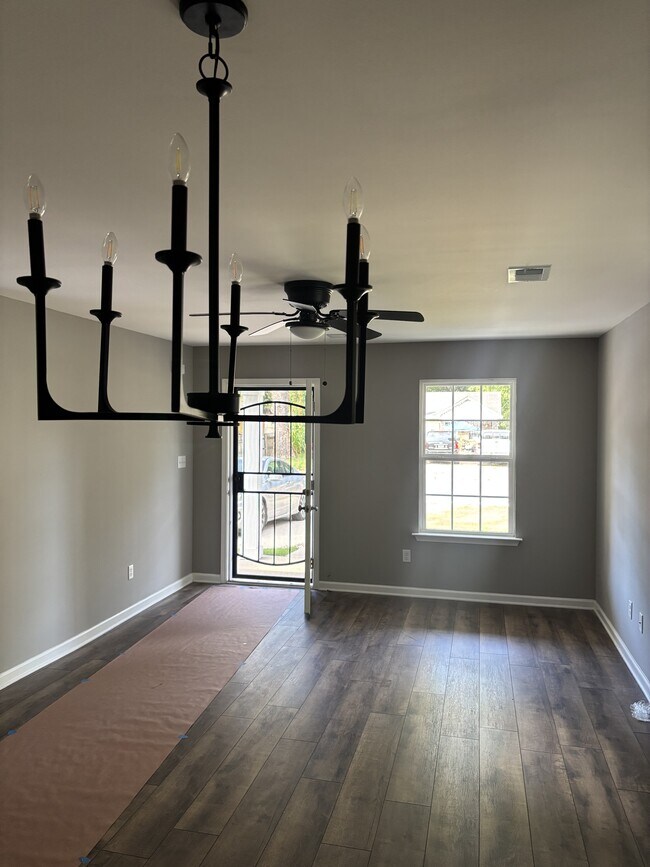 Photo - 3731 Whittier Rd