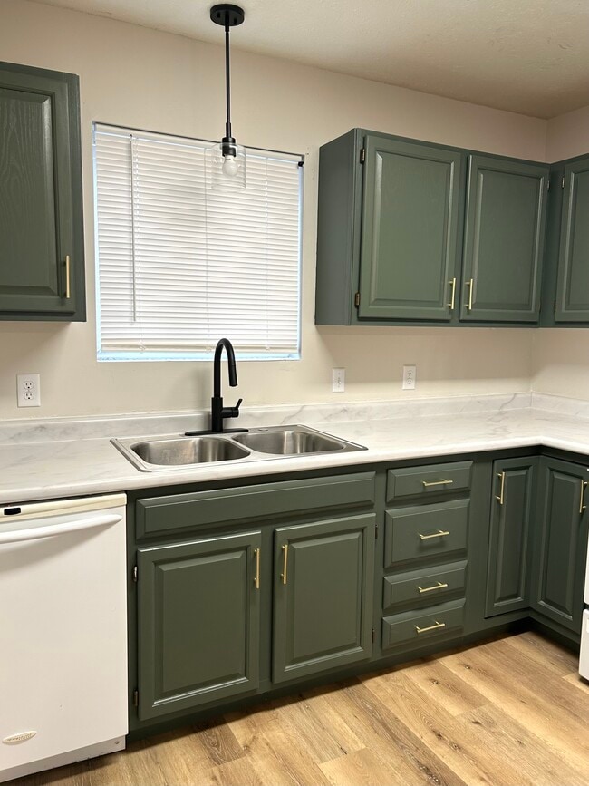 Photo - 1406 W Division St Unit #1406