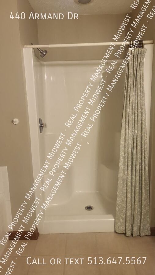 Photo - 440 Armand Dr