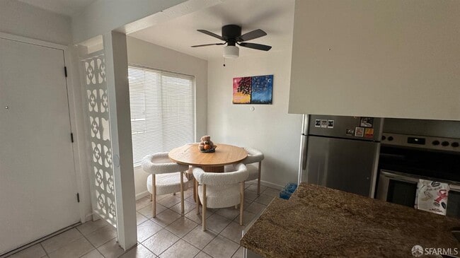 Photo - 483 Lincoln Cir