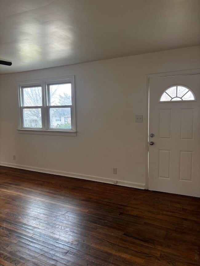 Photo - 3 bedroom Montclair Road