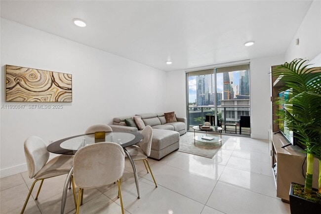 Photo - 1100 S Miami Ave Unidad 702