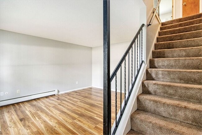 Photo - $1250 /2-bedr/1.5 bath town house duplex; tenant pays only electric (Kalamazoo)