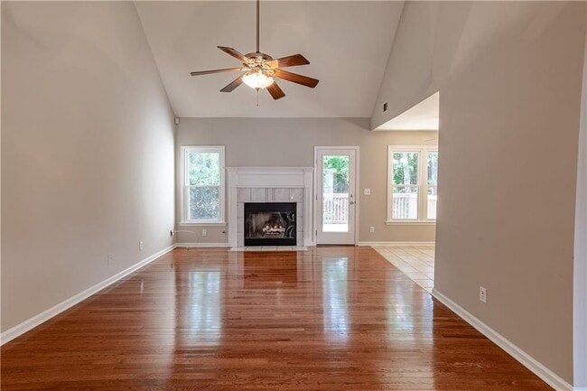 Photo - 705 Oxford Crest Ct NW