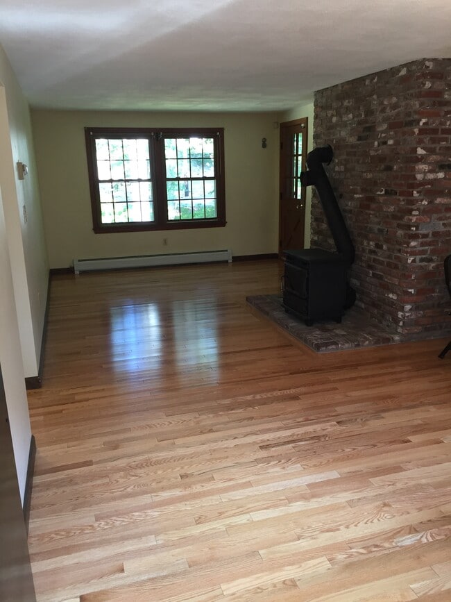 Photo - 45 Meetinghouse Rd Unit Windham NH apartment