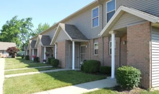 Photo - 100 N 3rd St