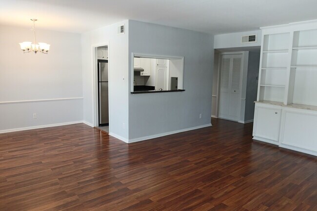 Photo - 3730 Fairfield Ave Unit 233