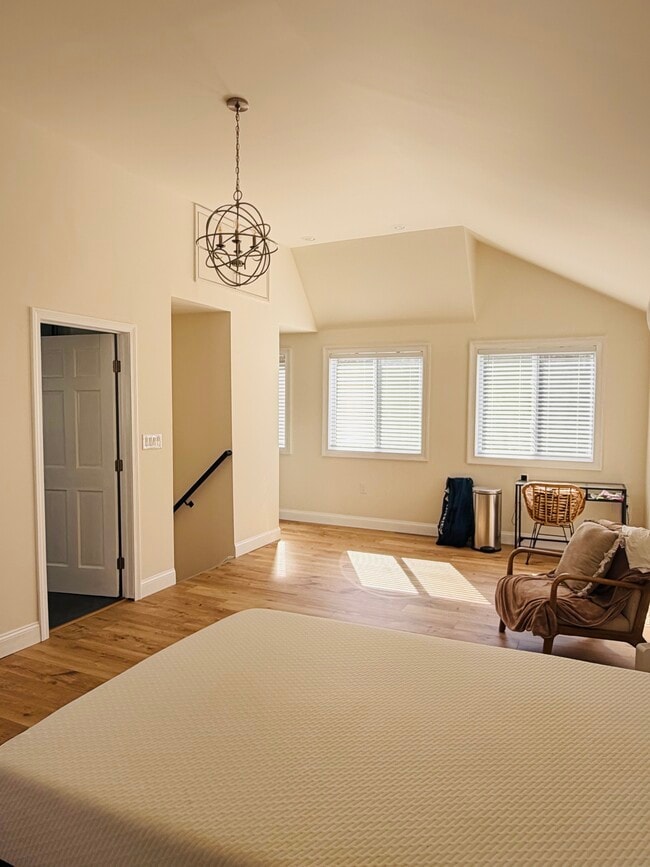 Photo - 515 Cow Hill Rd