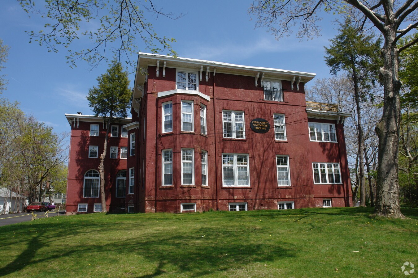 Pine Park Residences - Pine Park Residences