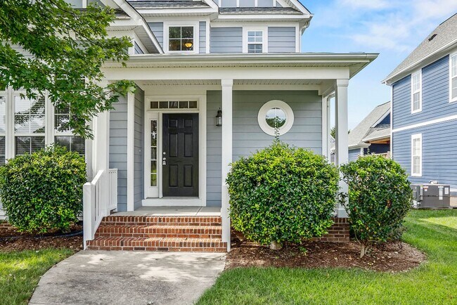 Photo - 606 Center St