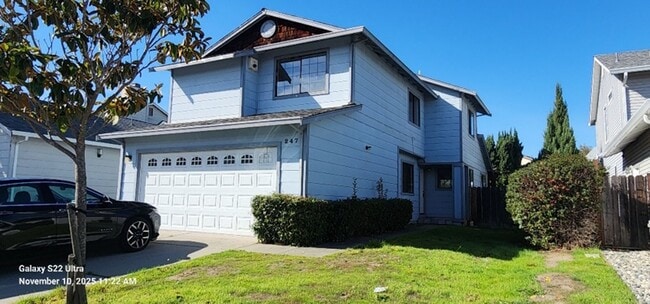 Building Photo - Large 3 Bedroom 3 Full Bath Home in Glen C...
