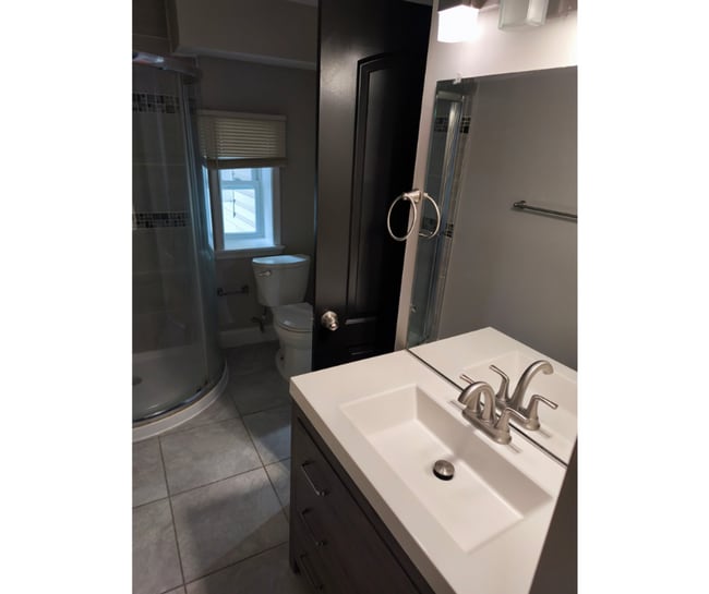 Photo - 1932 Bank St Unidad 3A