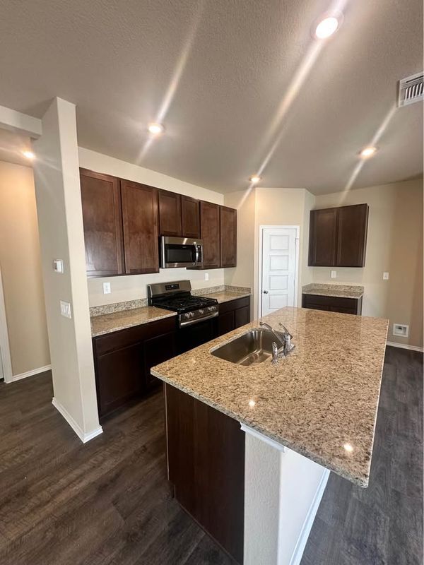 Photo - 2019 Marshall Mnrs