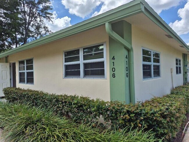 Building Photo - 4106 NW 88th Ave Unit 2 Rental