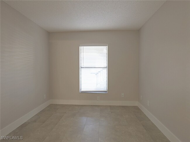 Photo - 5307 Summerlin Rd Condominio Unidad 702