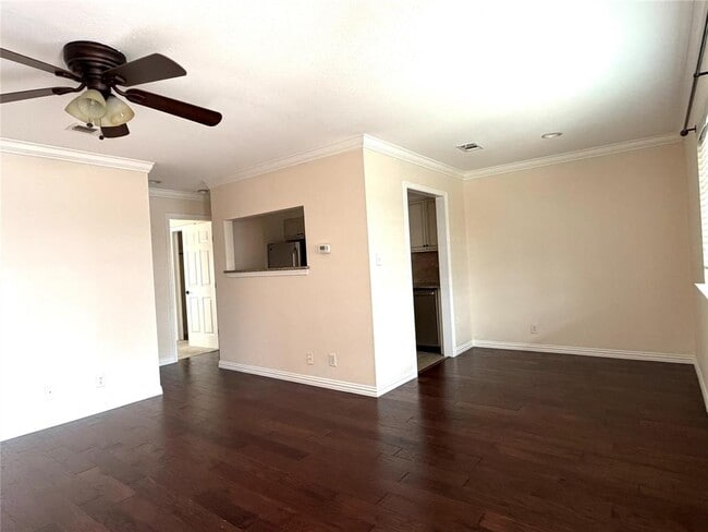 Photo - 1407 W 39th 1/2 St Unit 202